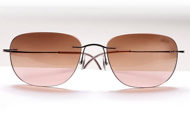 glasses-1333433_640